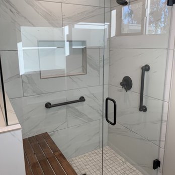 A Cut Above Glass - Master Bathroom in Scottsdale - General Contractors Near Me - Scottsdale, Arizona