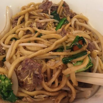 Toss Noodle Bar - Hokkien noodles Chinese sauce with beef and veggies. - Asian Fusion Near Me - Berkeley, California Toss Noodle Bar - Hokkien noodles Chinese sauce with beef and veggies. - Asian Fusion Near Me - Berkeley, California