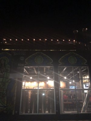 Midtown Gastrobar by null