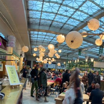 Wolf - Inside (panoramic view) - Food Court Near Me - Brussel, BRU Wolf - Inside (panoramic view) - Food Court Near Me - Brussel, BRU