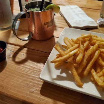 Bootleggers - Moscow mule - Gastropubs Near Me - Bakersfield, California