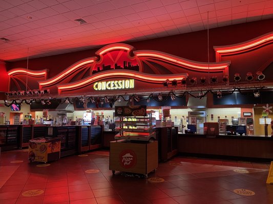 Cinemark Majestic Cinemas 66 Photos 45 Reviews Cinema 2140 E Cinema Dr Meridian Id Phone Number Yelp