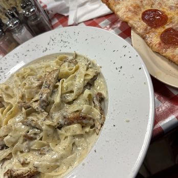 Nizza Pizza - Chicken Alfredo and a slice of pepperoni - Pizza Near Me - Arlington , Texas