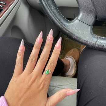 2Q Nail Bar - Nail Salons Near Me - Woodbridge, Virginia