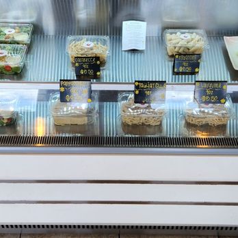 Mio Pastalogy - Salads and pasta to go - Italian Near Me - Honolulu, Hawaii
