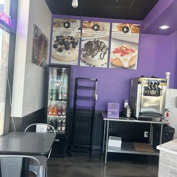 Cinnaholic - Bakeries Near Me - Mansfield, Texas
