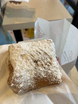 Beignets Expressed by null