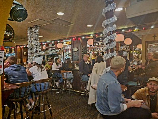 Fiddlers Green Irish Pub & Eatery by null