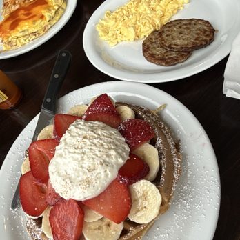 Aragon House Cafe - Breakfast & Brunch Near Me - Bellflower, California