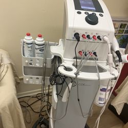 Thomas Wong Chiropractic - They have an amazing ultrasound and electrostimulation therapy machine that treats hard painful knots and tense muscles