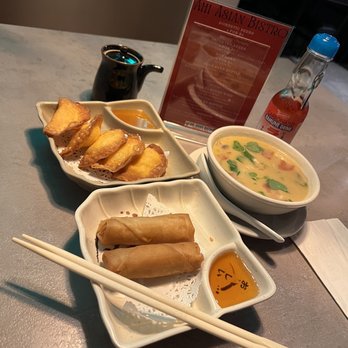 Ahi Asian Bistro - Sushi Bars Near Me - Tampa, Florida