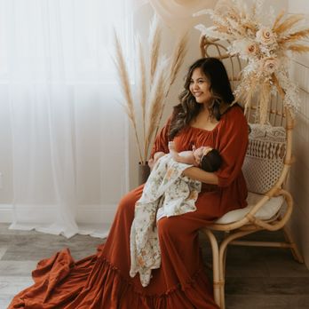 Olesya Photography - Dress, blanket, and bow are from Olesya's client closet! - Event Photography Near Me Olesya Photography - Dress, blanket, and bow are from Olesya's client closet! - Event Photography Near Me