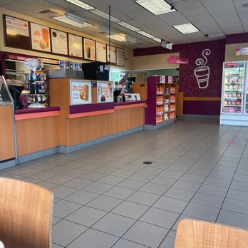 Dunkin' - The famous chef Thomas had bad service here - Donuts Near Me - Accokeek, Maryland