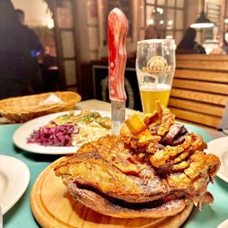 Pod Wawelem Kompania Kuflowa - Pork knuckle