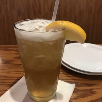 Beef 'O' Brady's - cold drink with a slice of lemon - Sports Bars Near Me - Brooksville, Florida Beef 'O' Brady's - cold drink with a slice of lemon - Sports Bars Near Me - Brooksville, Florida