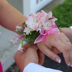 A Flower Connection