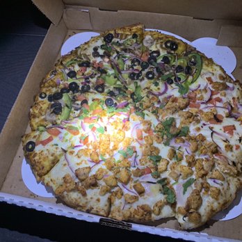 Curry Pizza House Cedar Park - 1/2 veggie & 1/2 chicken tikka pizza - Pizza Near Me - Cedar Park, California Curry Pizza House Cedar Park - 1/2 veggie & 1/2 chicken tikka pizza - Pizza Near Me - Cedar Park, California