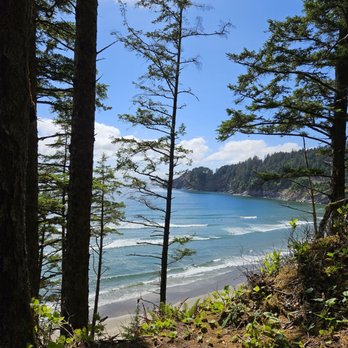 Short Sands Beach - The view from the top - Beaches Near Me - Manzanita, Oregon Short Sands Beach - The view from the top - Beaches Near Me - Manzanita, Oregon