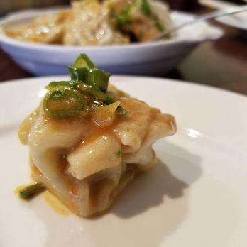 Shanghai Dumpling King - Peanut-y, oily, sesame-y, oniony sauce of goodness!! - Shanghainese Near Me - San Francisco, California Shanghai Dumpling King - Peanut-y, oily, sesame-y, oniony sauce of goodness!! - Shanghainese Near Me - San Francisco, California