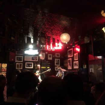 The Temple Bar - Live music - Pubs Near Me - Dublin, D
