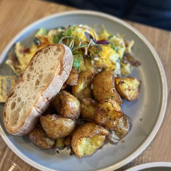 Sunny Side Breakfast - Piggy Scramble - Breakfast & Brunch Near Me - Sacramento, California Sunny Side Breakfast - Piggy Scramble - Breakfast & Brunch Near Me - Sacramento, California