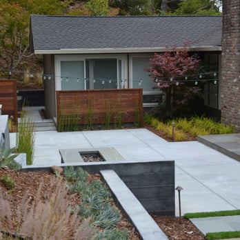 Bon Terra Landscapes - a modern backyard with a pool - Landscaping Near Me - Corte Madera, California Bon Terra Landscapes - a modern backyard with a pool - Landscaping Near Me - Corte Madera, California
