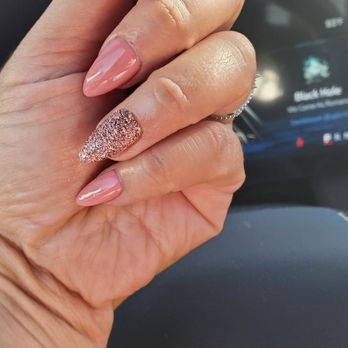 Dollish Polish Nail Studio - Nail Salons Near Me - Rialto, California