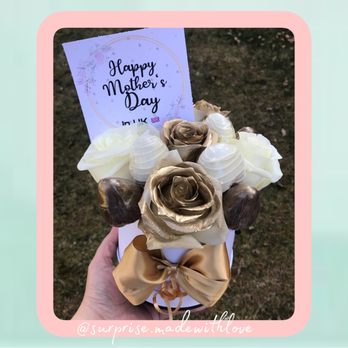 Surprise Made with Love - small but beautiful combination of roses and strawberries. - Balloon Services Near Me Surprise Made with Love - small but beautiful combination of roses and strawberries. - Balloon Services Near Me