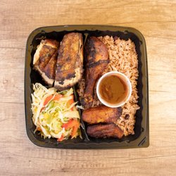 Flavorz of Negril - Jerk chicken