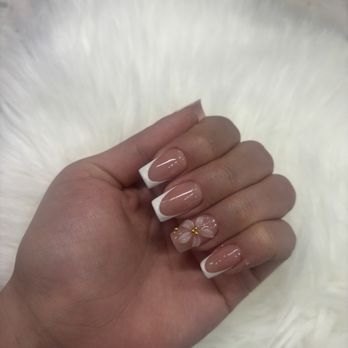Joyful Nails and Spa - My tech matched the inspo pic so well, definitely recommend!! - Nail Salons Near Me - Albuquerque, New Mexico