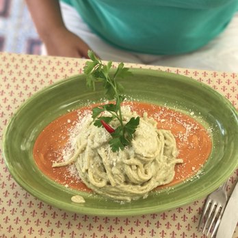 Taverna degli Apostoli - Linguini lemon pesto - Italian Near Me - Amalfi, SA