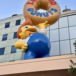 Universal studios lard lad donuts