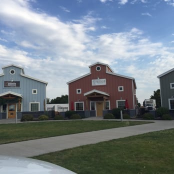 Burwood Brewing Company - Beer, wine, liquor, food truck. Something for everyone! - Breweries Near Me - Walla Walla, Washington