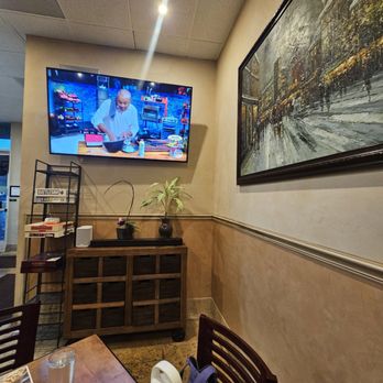 Bistro Tupaz - Interior - Modern European Near Me - San Jose, California