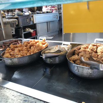 Chef Mickey's - Kids food options: sausage links, tater tots, grilled chicken, chicken nuggets, mac & cheese. Chicken (both varieties) were dry. - American Near Me - Lake Buena Vista, Florida