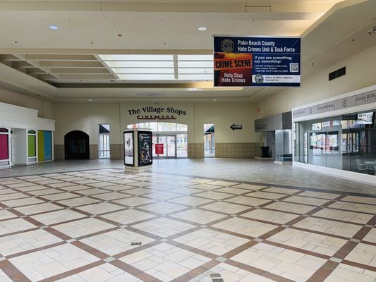 Boynton Beach Mall by null