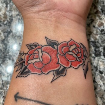 Hell Or High Water Tattoo Shop - Tattoo Near Me - Oak Grove, Kentucky