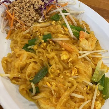 Boonsee Thai Kitchen - Norco - Pad Thai - Thai Near Me - Norco, California