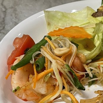 Green Mango - Papaya Salad - Thai Near Me - Austin, Texas