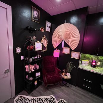 Lucky 7 Lashes - Product Shelf - Eyebrow Services Near Me - Spring, Texas Lucky 7 Lashes - Product Shelf - Eyebrow Services Near Me - Spring, Texas