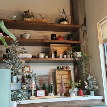 Brekkie Cafe - Breakfast & Brunch Near Me - Calgary, Alberta