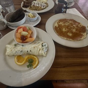 The Palms Cafe - Breakfast & Brunch Near Me - Rancho Mirage, California The Palms Cafe - Breakfast & Brunch Near Me - Rancho Mirage, California