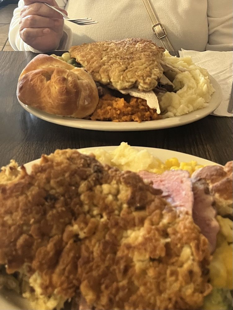 CASA BLANCA RESTAURANT Updated November 2024 13 Photos & 16 Reviews