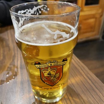 Crown & Dragon Pub - A pint of Canadian sub-zero draft - Pubs Near Me - Toronto, Ontario