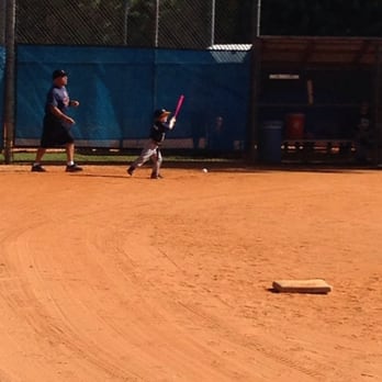 Danny Berry Baseball - Danny coaching - Amateur Sports Teams Near Me - Miami, Florida