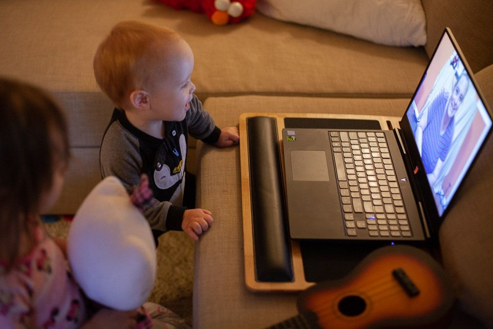 Sing-Dance-Play Logo