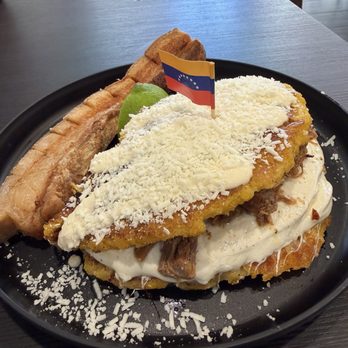 Pepiteria+58 - Cachapa Con Chicharron Cachapa Con Carne Mechada - Venezuelan Near Me - Gardena, California Pepiteria+58 - Cachapa Con Chicharron Cachapa Con Carne Mechada - Venezuelan Near Me - Gardena, California
