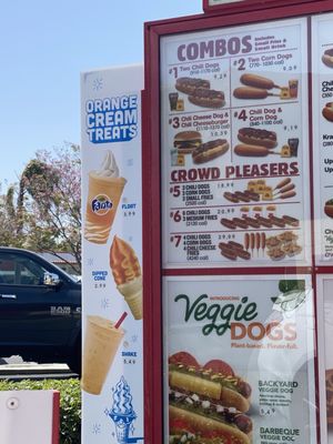 Menu photo 6 Wienerschnitzel Tustin, CA
