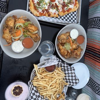 High Rooftop Lounge - Wings, flatbread, and fries - Lounges Near Me - Venice, California High Rooftop Lounge - Wings, flatbread, and fries - Lounges Near Me - Venice, California