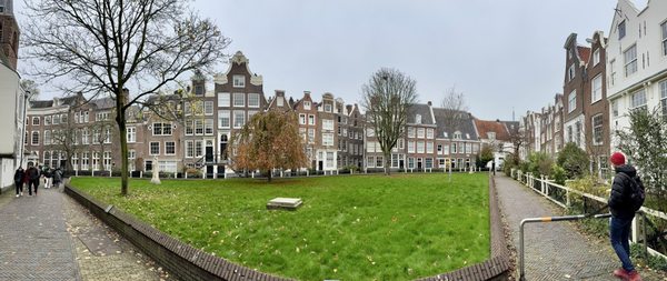 Begijnhofkapel by null